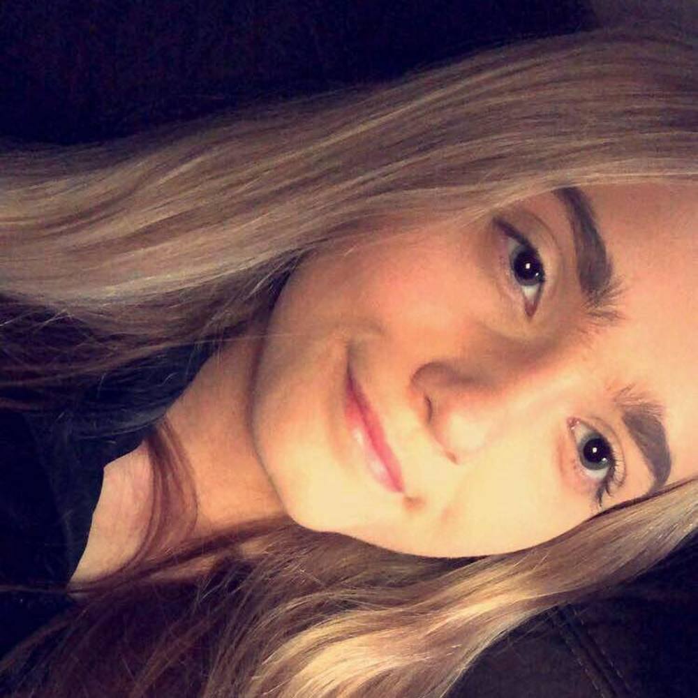 Meet your Posher, Cassie